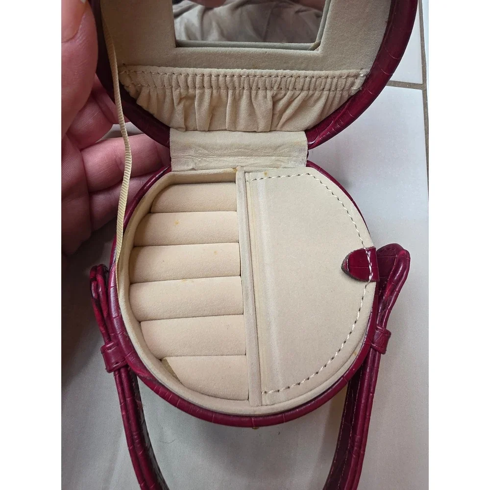 Vintage Burgundy Croc‎ Embossed Round Jewelry Travel Case with Mirror A5